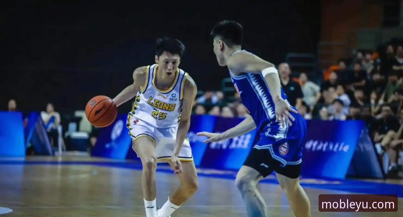 CBA季后赛山西横扫青岛晋级八强：一场逆转与反逆转的经典对决详解